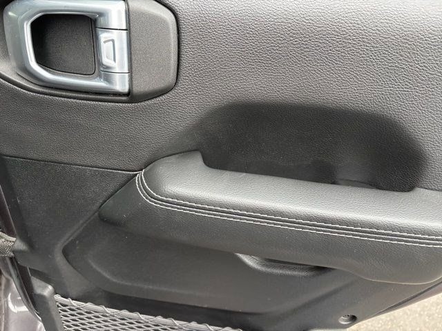 Jeep Wrangler Unlimited Sahara 2021