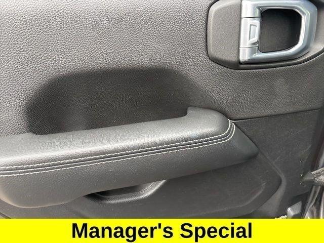 Jeep Wrangler Unlimited Sahara 4WD 2021