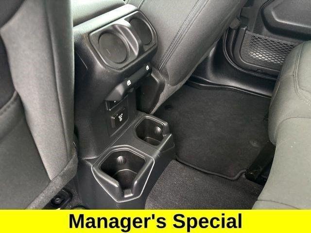 Jeep Wrangler Unlimited Sahara 4WD 2021