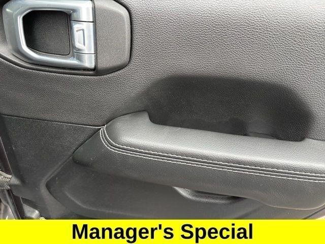 Jeep Wrangler Unlimited Sahara 4WD 2021