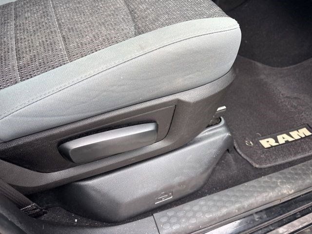 RAM 1500 Classic Tradesman Crew Cab SWB 4WD 2019