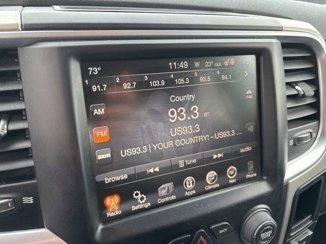 RAM 1500 SLT Crew Cab SWB 4WD 2017