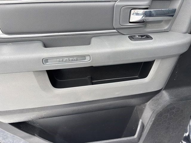 RAM 1500 SLT Crew Cab SWB 4WD 2017