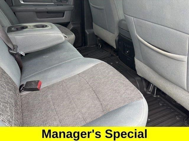 RAM 1500 SLT Crew Cab 4WD 2017