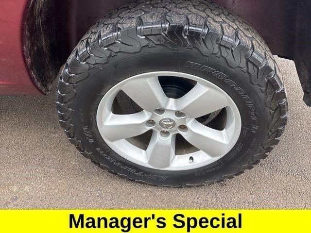 RAM 1500 SLT Crew Cab 4WD 2017