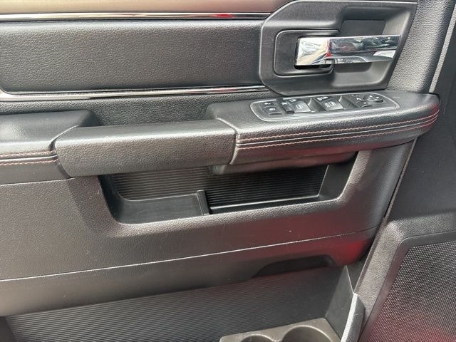 RAM 1500 Sport Crew Cab SWB 4WD 2016