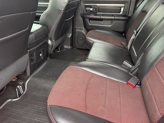 RAM 1500 Sport Crew Cab SWB 4WD 2016