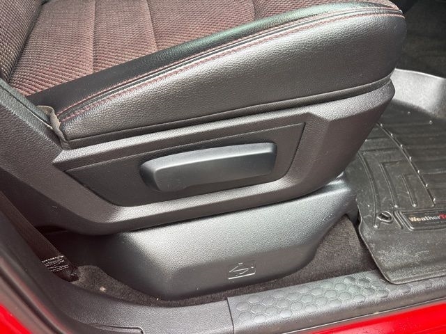 RAM 1500 Sport Crew Cab SWB 4WD 2016