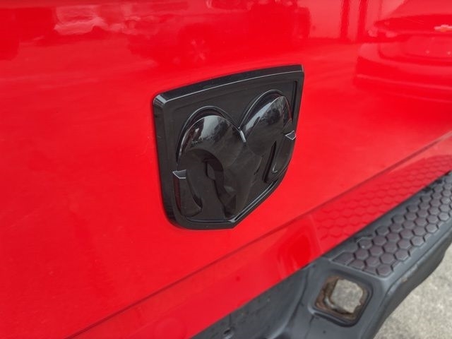 RAM 1500 Sport Crew Cab SWB 4WD 2016