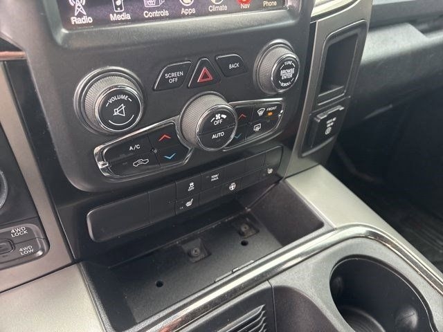 RAM 1500 Sport Crew Cab SWB 4WD 2016