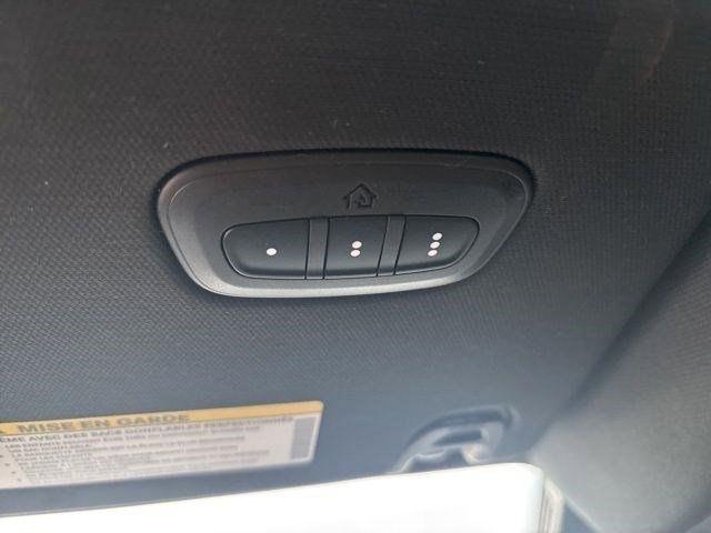 RAM 1500 Laramie Crew Cab 4WD 2021