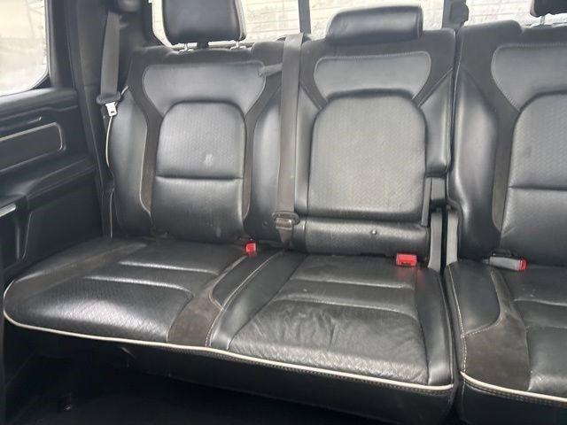 RAM 1500 Laramie Crew Cab 4WD 2021