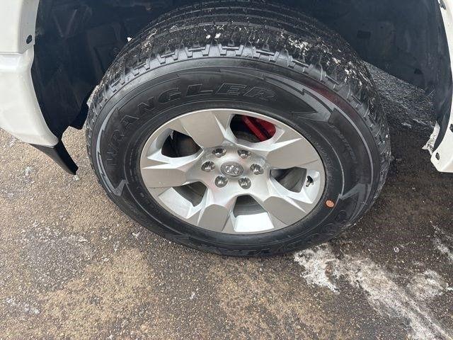 RAM 1500 Laramie Crew Cab 4WD 2021