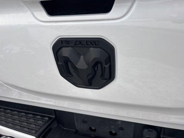 RAM 1500 Laramie Crew Cab 4WD 2021