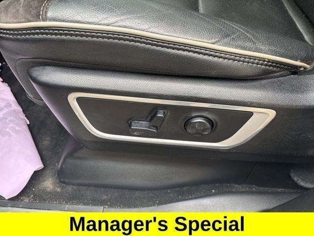 RAM 1500 Laramie Crew Cab 4WD 2021