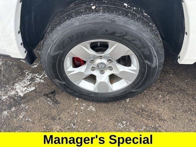 RAM 1500 Laramie Crew Cab 4WD 2021