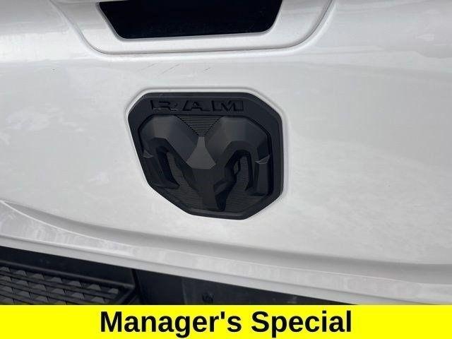 RAM 1500 Laramie Crew Cab 4WD 2021