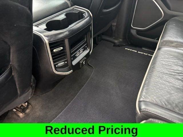 RAM 1500 Laramie Crew Cab 4WD 2021