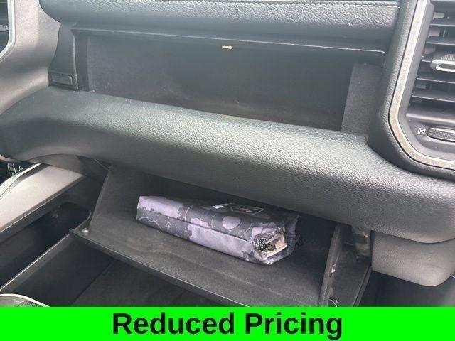 RAM 1500 Laramie Crew Cab 4WD 2021