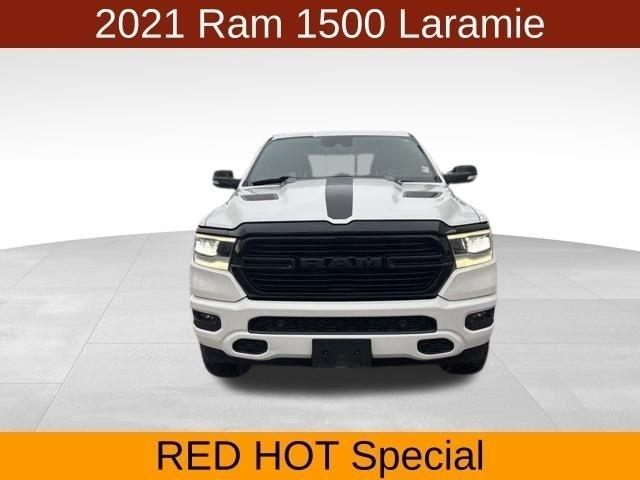 RAM 1500 Laramie Crew Cab 4WD 2021