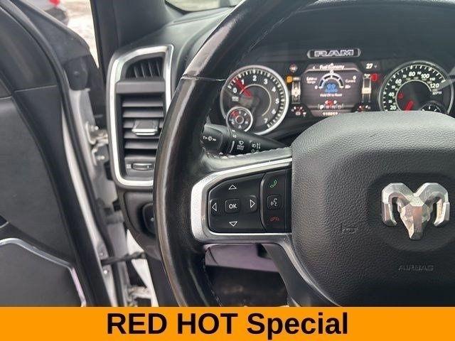 RAM 1500 Laramie Crew Cab 4WD 2021