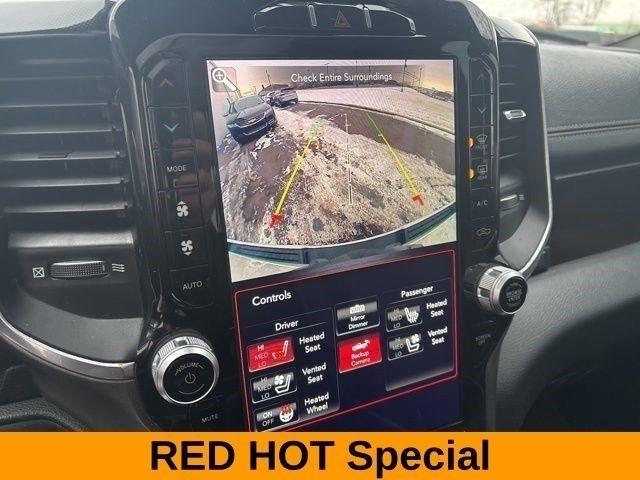 RAM 1500 Laramie Crew Cab 4WD 2021