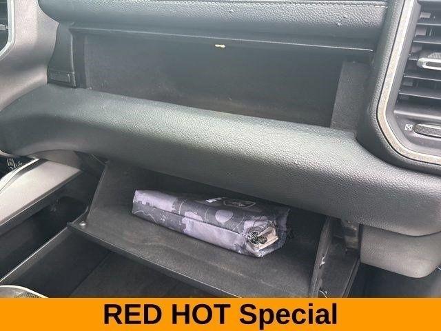 RAM 1500 Laramie Crew Cab 4WD 2021