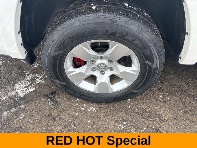 RAM 1500 Laramie Crew Cab 4WD 2021