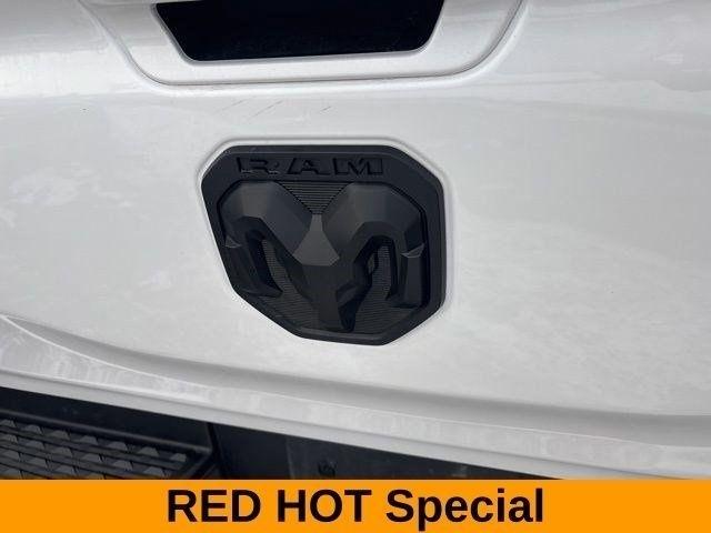 RAM 1500 Laramie Crew Cab 4WD 2021