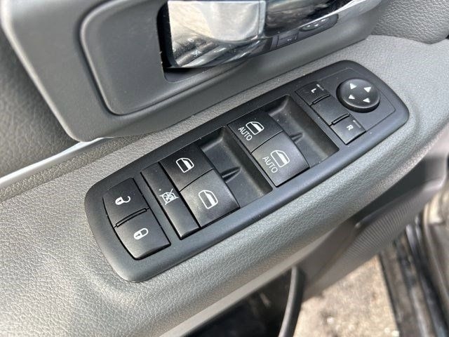 RAM 1500 Classic Tradesman Crew Cab LWB 4WD 2020