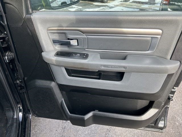 RAM 1500 Classic Tradesman Crew Cab LWB 4WD 2020