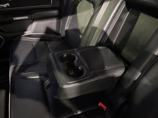 RAM 1500 Laramie Crew Cab 4WD 2022