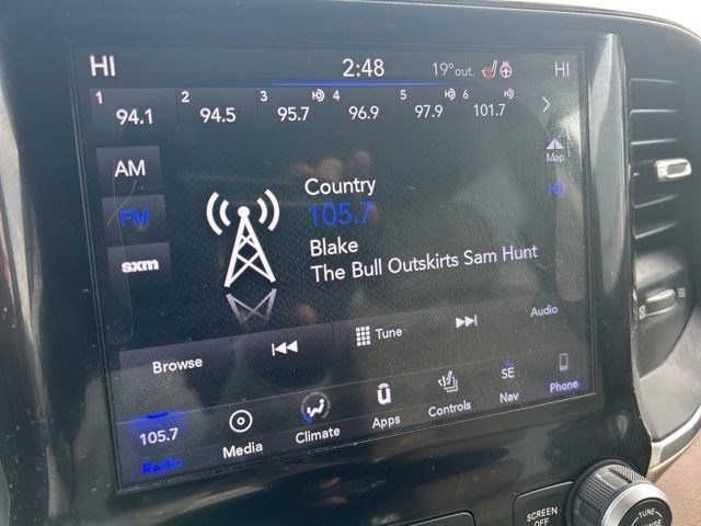 RAM 1500 Laramie Crew Cab SWB 4WD 2019