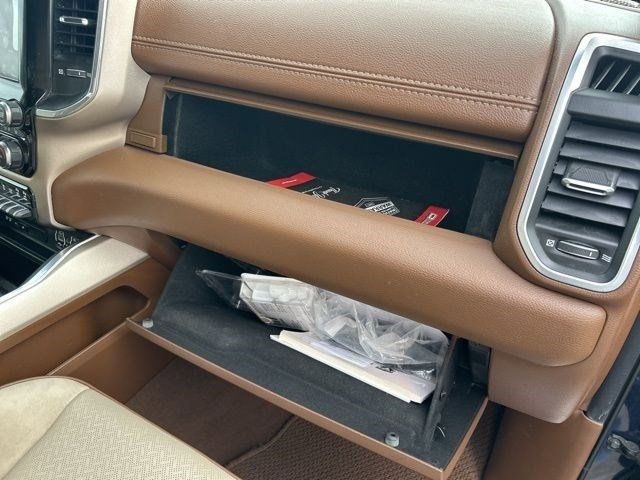 RAM 1500 Laramie Crew Cab SWB 4WD 2019