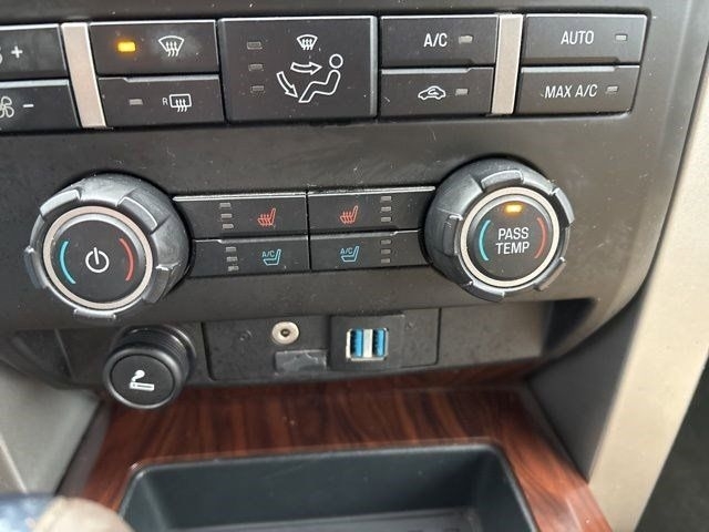 Ford F-150 Lariat SuperCrew 5.5-ft. Bed 4WD 2012