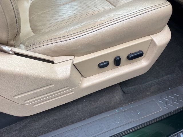 Ford F-150 Lariat SuperCrew 5.5-ft. Bed 4WD 2012