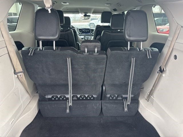 Chrysler Pacifica Hybrid Touring L 2022