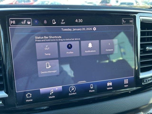 Chrysler Pacifica Touring L 2023