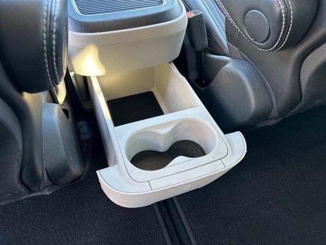 Chrysler Pacifica Touring L 2023