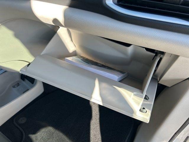 Chrysler Pacifica Touring L 2023