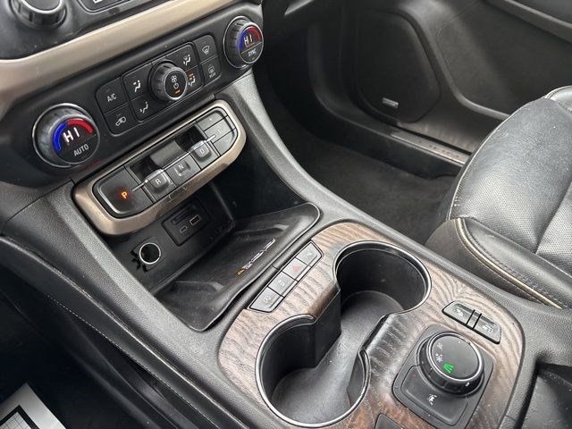 GMC Acadia Denali 2021