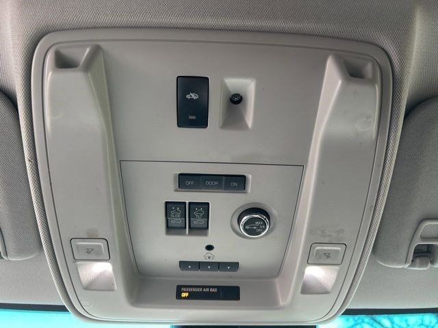 GMC Yukon Denali 4WD 2019