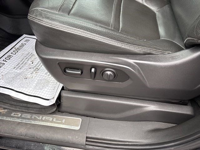 GMC Sierra 1500 Denali Crew Cab 4WD 2020