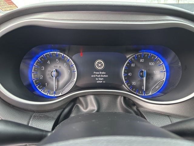 Chrysler Pacifica Touring L 2023