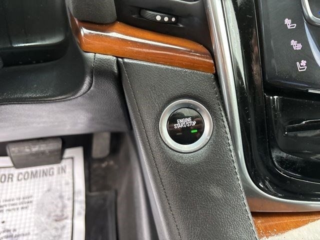 Cadillac Escalade Luxury 4WD 2017