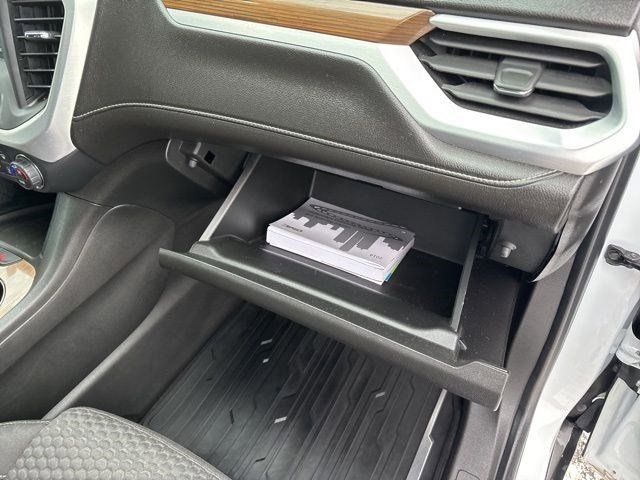 GMC Acadia SLE-1 FWD 2019