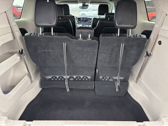 Chrysler Pacifica Touring L 2023