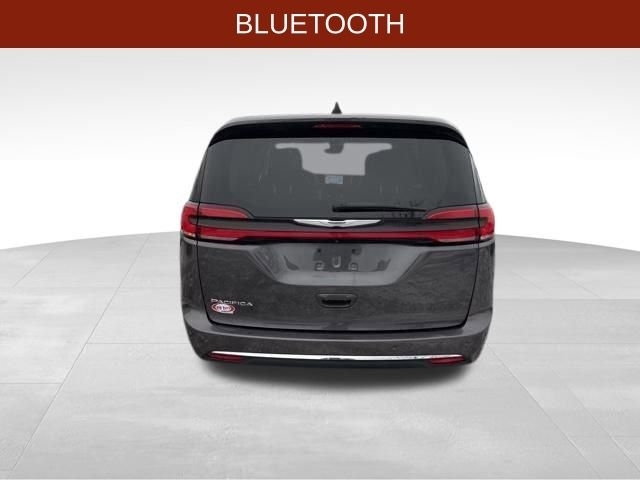 Chrysler Pacifica Touring L 2023