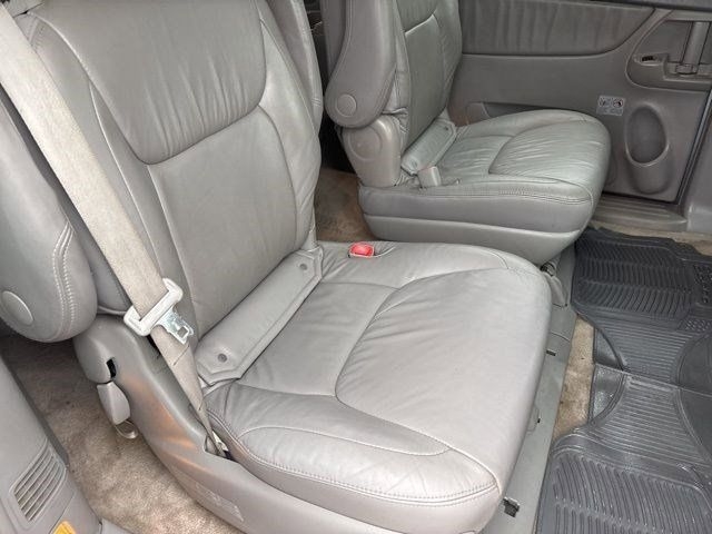 Toyota Sienna XLE AWD 2009