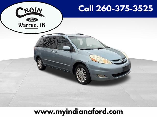Toyota Sienna XLE AWD 2009